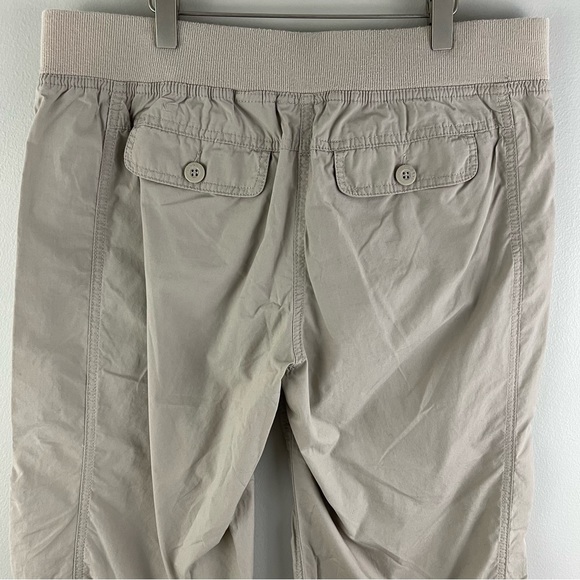 NEW YORK & CO. Y2K Khaki Beige Mid Rise Lightweight Cropped Capri Cargo Pants - Picture 10 of 14